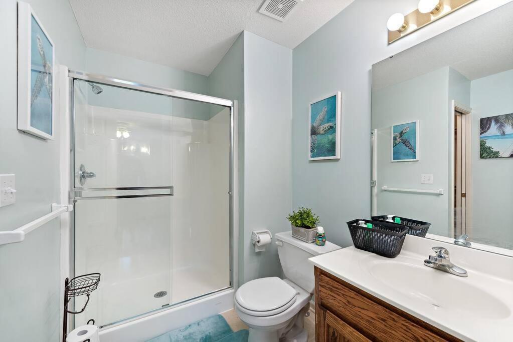 Beautiful Townhome, 11 Minutes To Downtown, Kcmo. カンザスシティ エクステリア 写真