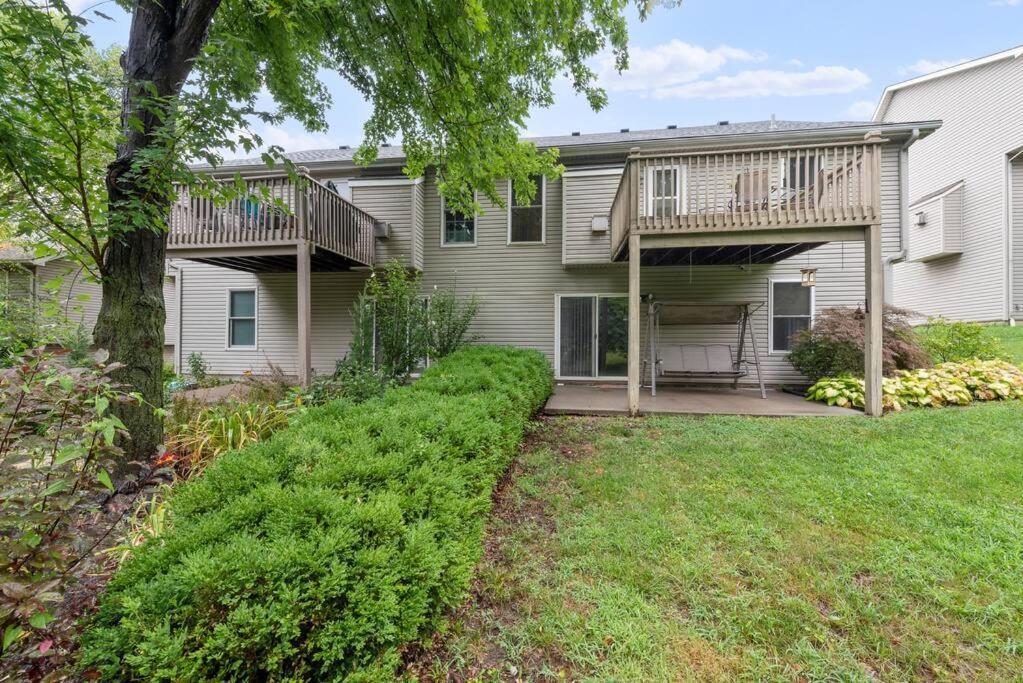 Beautiful Townhome, 11 Minutes To Downtown, Kcmo. カンザスシティ エクステリア 写真